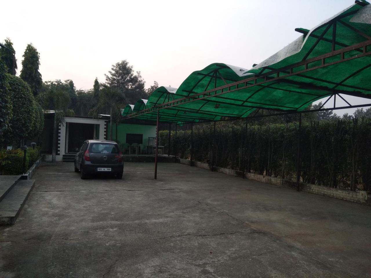 Green Dera Mandi Farms Hotel Exterior foto